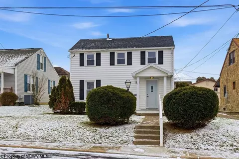 408 Maryland Ave, Nutter Fort, WV 26301