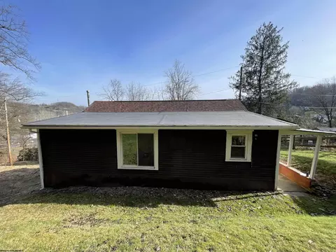 Exterior - 232 Wilson St, Weston, WV 26452 photo 2 of 5