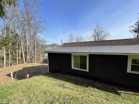 Exterior - 232 Wilson St, Weston, WV 26452 photo 3 of 5