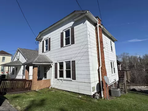 356 S 21st St, Clarksburg, WV 26301