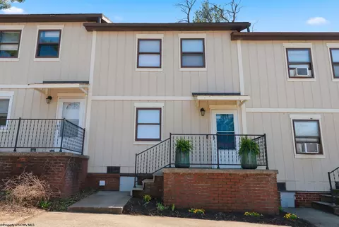 1697 Van Voorhis Rd, Morgantown, WV 26508