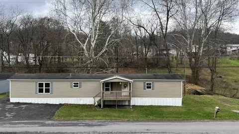 84 Benedum Run Rd, Bridgeport, WV 26330
