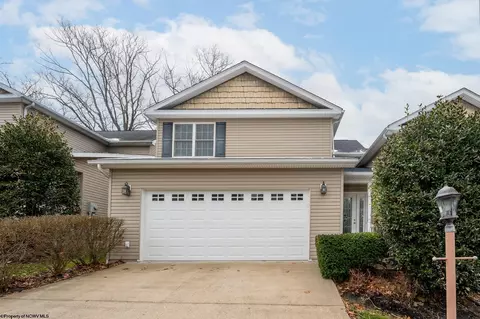 4 Kaylan Dr, Morgantown, WV 26508