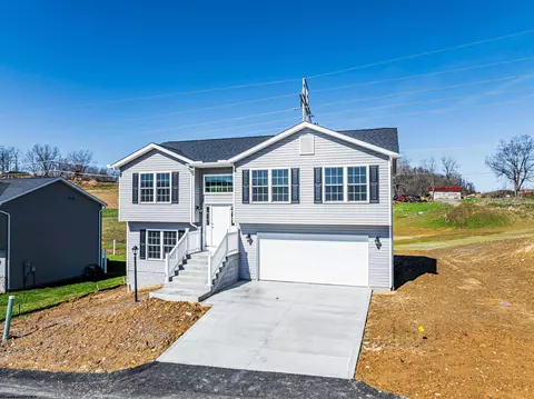 153 Summits Rdg, Morgantown, WV 26508