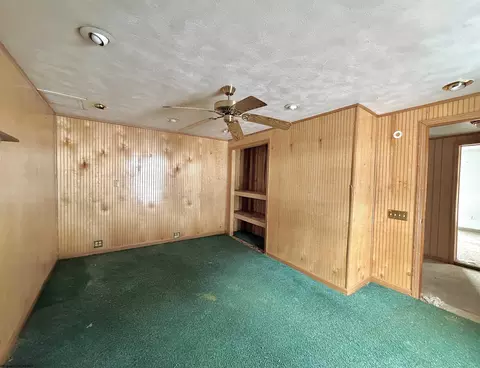 Bedroom - 121 Valley St, Salem, WV 26426 photo 3 of 4