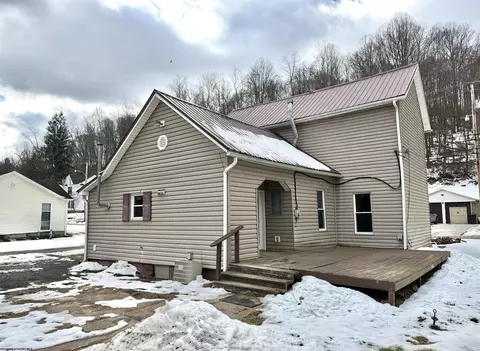 Exterior - 121 Valley St, Salem, WV 26426 photo 1 of 1