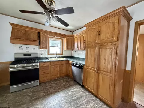 Kitchen - 121 Valley St, Salem, WV 26426 photo 3 of 3