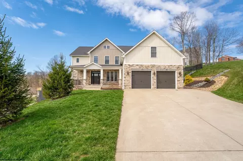 33 Garden Ln, Morgantown, WV 26501