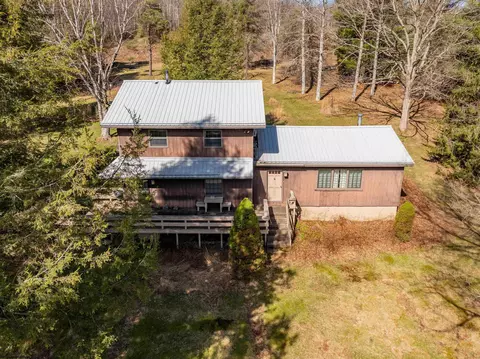 1157 Lakeford Rd, Terra Alta, WV 26764