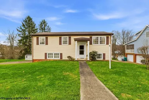 27 Millbrook Rd, Bridgeport, WV 26330