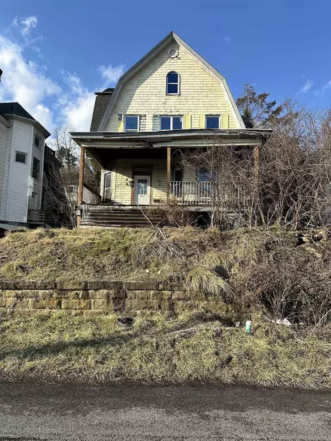 213 Watson Ave, Fairmont, WV 26554