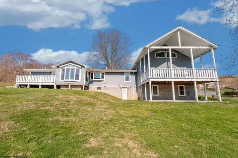 486 Saint Francis Way, Bridgeport, WV 26330