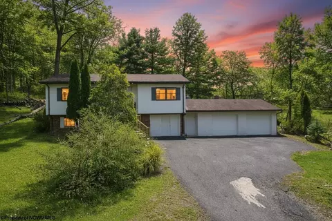 583 Summers School Rd, Morgantown, WV 26508