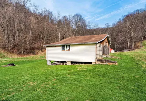 Exterior - 776 Statler Run Rd, Fairview, WV 26570 photo 7 of 8