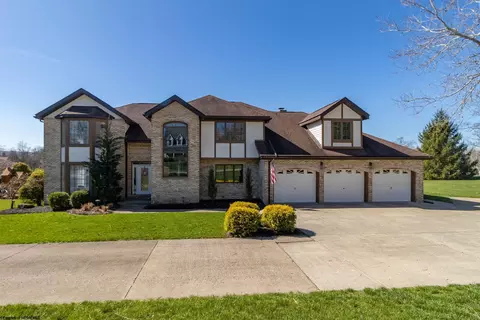3125 N Greystone Dr, Morgantown, WV 26508