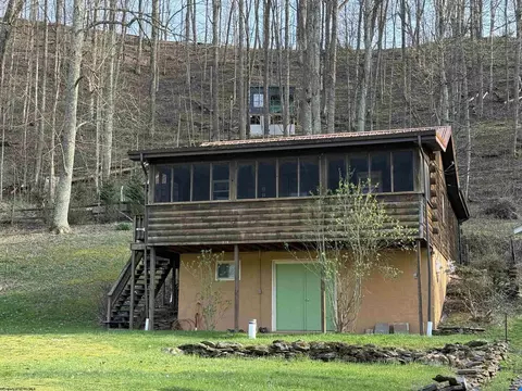 82 Crystal Lake Rd, West Union, WV 26456