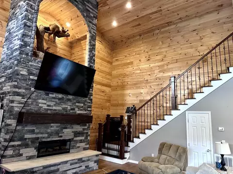 Living - 4243 Independence Rd, Independence, WV 26374 photo 2 of 3