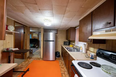 Entry Way - 139 Ramp Hollow Rd, Pursglove, WV 26546 photo 1 of 2