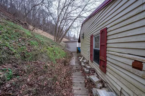 Exterior - 139 Ramp Hollow Rd, Pursglove, WV 26546 photo 4 of 5