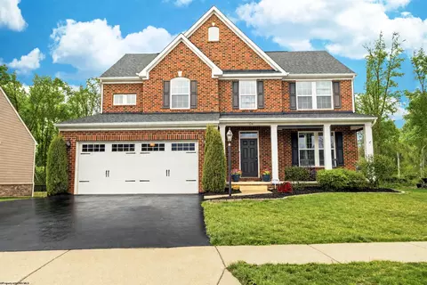 126 Summit Woods Dr, Morgantown, WV 26508