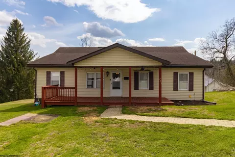 239 N Virginia Ave, Bridgeport, WV 26330