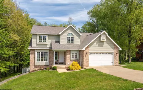 1229 Kings Rd, Morgantown, WV 26508