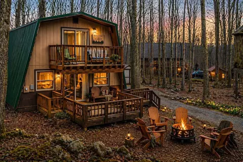 158 Anemone Ln, Terra Alta, WV 26764