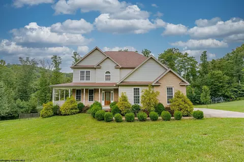 206 Van Tassel Ct, Morgantown, WV 26508