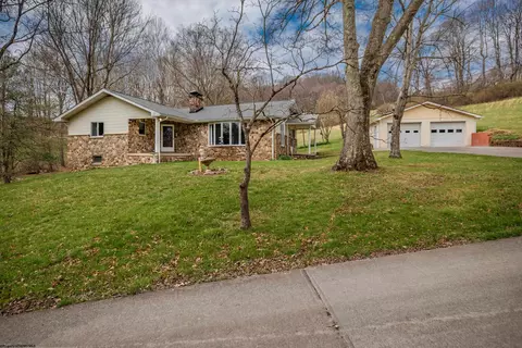223227 Ridge Farm Rd, Rivesville, WV 26588