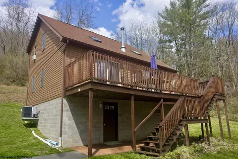 672 Buffalo Brink Rd, Mannington, WV 26582
