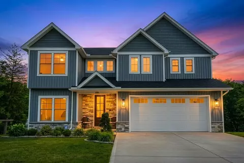 206 Farm Brook Ln, Morgantown, WV 26505