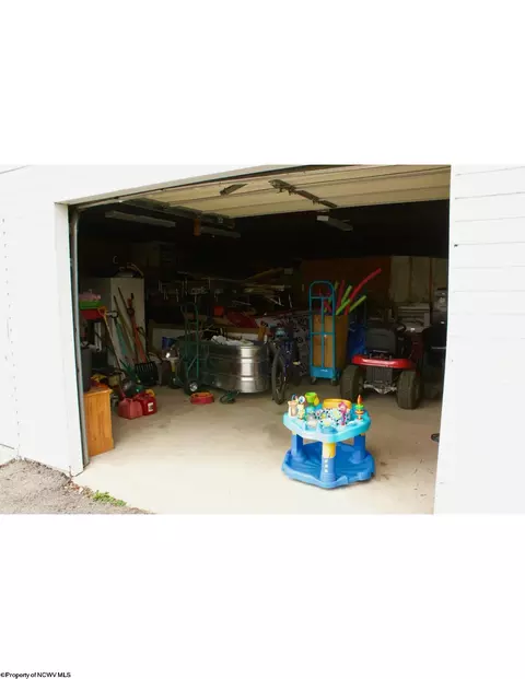 492 Main St, Beverly, WV 26253 photo 4