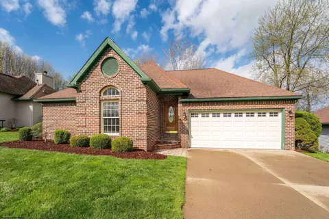 2040 Georgian Ln, Morgantown, WV 26508