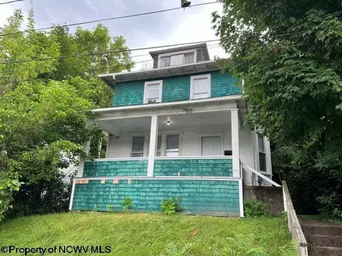743 Wells St, Morgantown, WV 26505