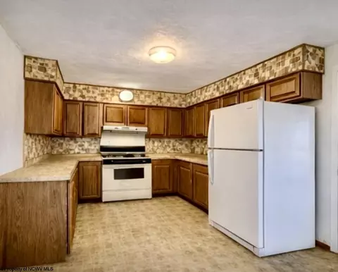 Kitchen - 500 Ohio Ave, Nutter Fort, WV 26301 photo 1 of 1