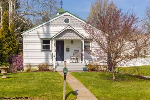 379 Laurel St, Morgantown, WV 26505