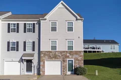 494 Watson Dr, Maidsville, WV 26541
