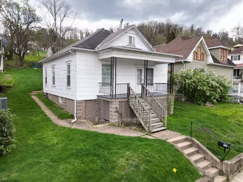 135 W Woodland Ave, Clarksburg, WV 26301