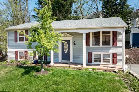 845 Stewart St, Morgantown, WV 26505