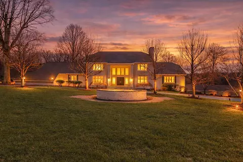 3116 N Greystone Dr, Morgantown, WV 26508