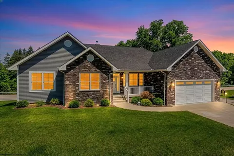 100 Lockwood Dr, Morgantown, WV 26505