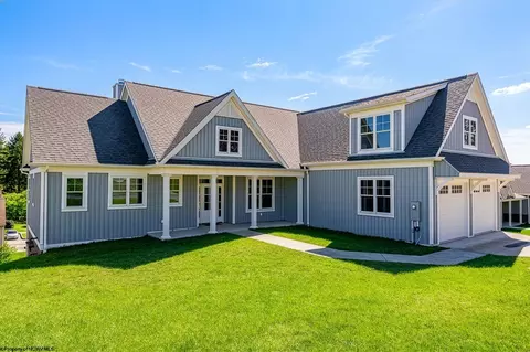 107 Lockwood Dr, Morgantown, WV 26508
