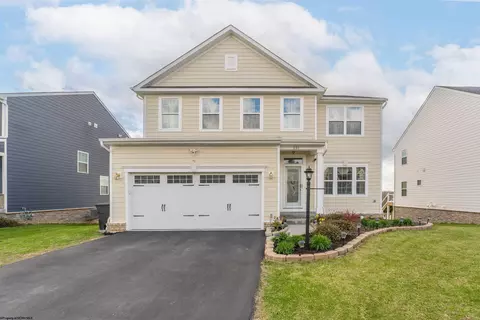 231 Falling Water Ln, Morgantown, WV 26508