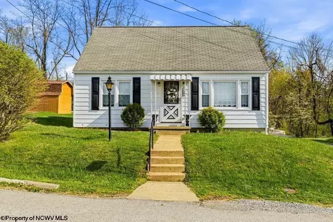 110 E Smith St, Bridgeport, WV 26330