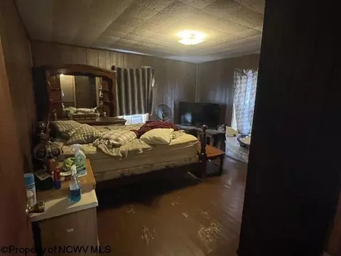 Bedroom - 83 3rd St, Bretz, WV 26524 photo 2 of 4
