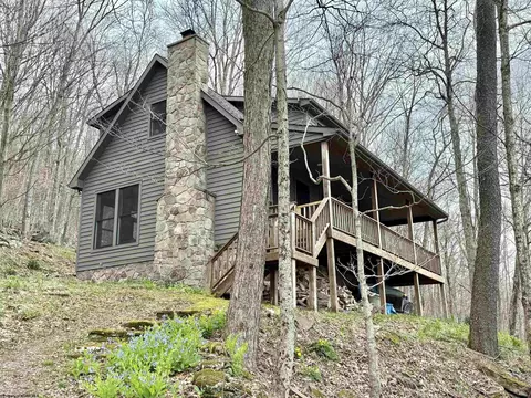 155 Meadows Rd E #HIGH MTN, Harman, WV 26270