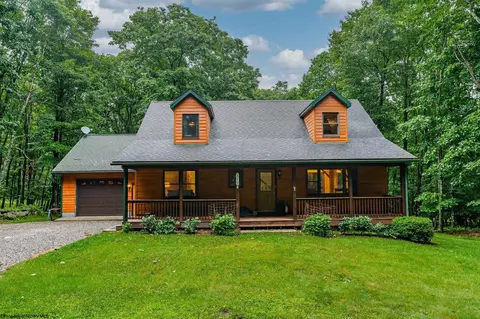 112 Sorrel Ct, Terra Alta, WV 26764