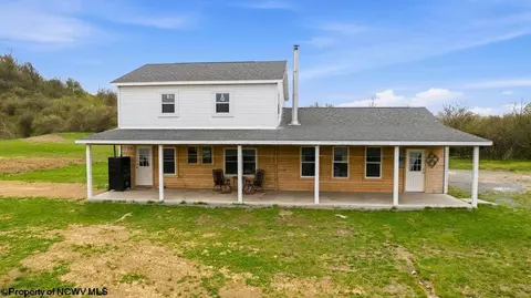 1722 Barbour Pike, Mount Clare, WV 26408