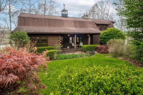 340 Morgan Hill Rd, Morgantown, WV 26508