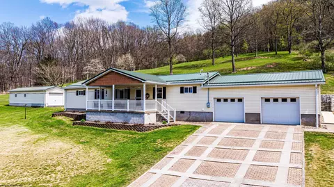 271 Statler Run Rd, Fairview, WV 26570